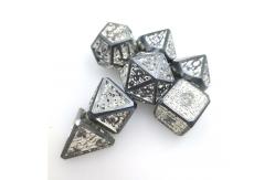 China Neat Sharp Edges Polyhedral Dice Sets Board Game Resin Dice For Gifts supplier