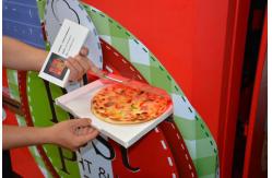 China Touch - Screen Ordering Pizza Vending Machine For Busy Airports supplier