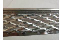China Drywall 5mm Edge Aluminium Angle Bead Round Nose Metal With Diamond Mesh Wings supplier