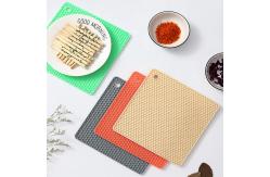 China Waterproof Splash Guard Mat Table Mats For Kitchen Anti-Scalding Silicone Pad supplier