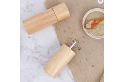 China Household Spice Storage Containers Gadget Rubber Wood Pepper Grinder supplier