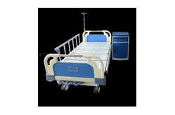 China Multi Function Manual Hospital Beds 3 Cranks Steel 215*105*46 supplier