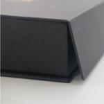 Magnetic Garment Packaging Box Rectangle Paperboard Apparel Gift Box