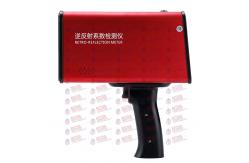 China Aluminum Shell Handheld Retroreflectometer For Traffic Signs  Automatic Calibration supplier