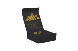 China Recyclable Magnetic Folding Gift Box Cardboard CMYK Apparel Gift Packaging Box supplier