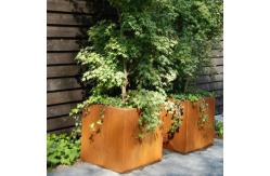 China Rusty Red Large Flower Pots Outdoor Customized Style for Gardenscape Beautification supplier