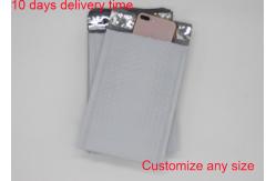 China 9 * 12 Inches Custom Printed Poly Bubble Mailer Envelopes No Breaking Against Moisture supplier