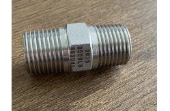 China BSP Male Round Head Threaded Ss 304 Hex Nipple supplier