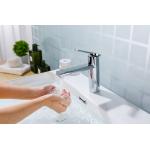 Polish Chrome Single Hole Bathroom Faucet With Pop Up Drain