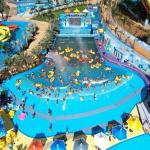 Pneumatic Water Park Wave Pool For All Ages With Different Sizes Available for sale