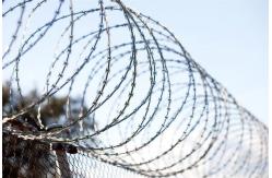 China Hot Dipped Galvanized Razor Barbed Wire for Protective Isolation supplier