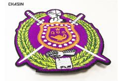 China Custom No Minimum Iron On patches Custom Embroidered Patches for Clothing supplier