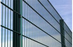 China Security 656 Twin Wire Mesh Metal Welded Wire Fence With Square Post supplier