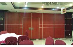 China Sliding Door Operable Office Partition Walls Top Hanging System supplier
