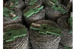 China Standard Galvanized Reverse Twist Security Barbed Wire Factory Direct supplier