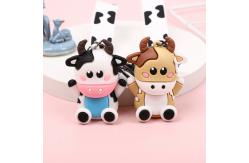 China Personalized 3D Silicone Cow Animal Keyrings Pendant Keychain for Purse and Backpack supplier