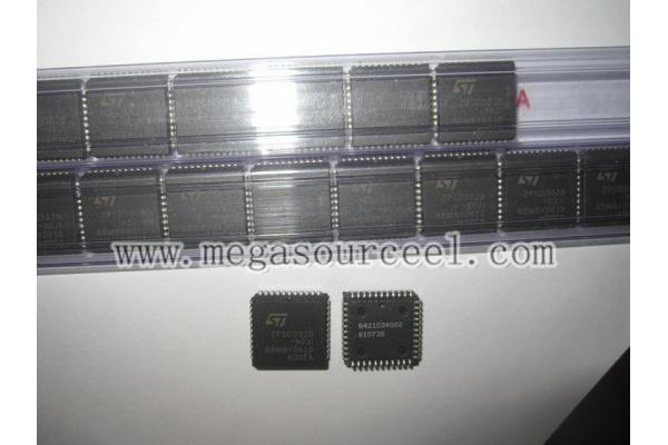ZPSD302-B-90JI ------ Low Cost Field Programmable Microcontroller Peripherals