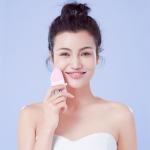 Lifting Rejuvenating Silicone Face Cleansing Brush 2hrs Charging Rechargeable for sale