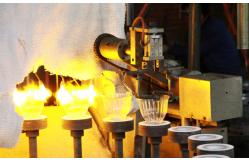 China Glass Beverage Bottle manufacturer