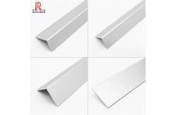 China Modern Aluminium Extrusion Angle , L Shape 4x4 Aluminum Angle Tearproof supplier